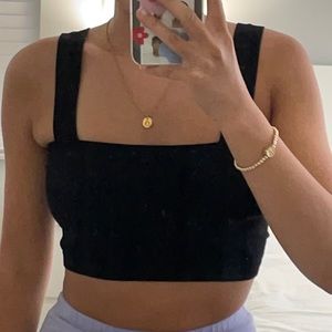 Black Cropped Tank